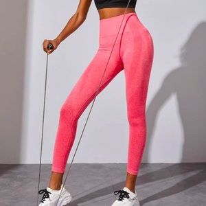 ‼️SOLD‼️ Pink Gym seamless leggings core control